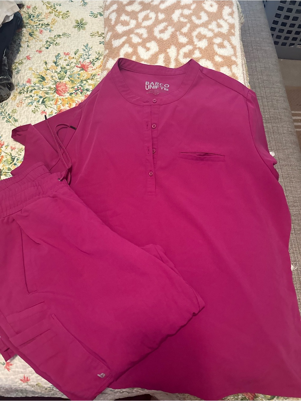 Barco one scrubs